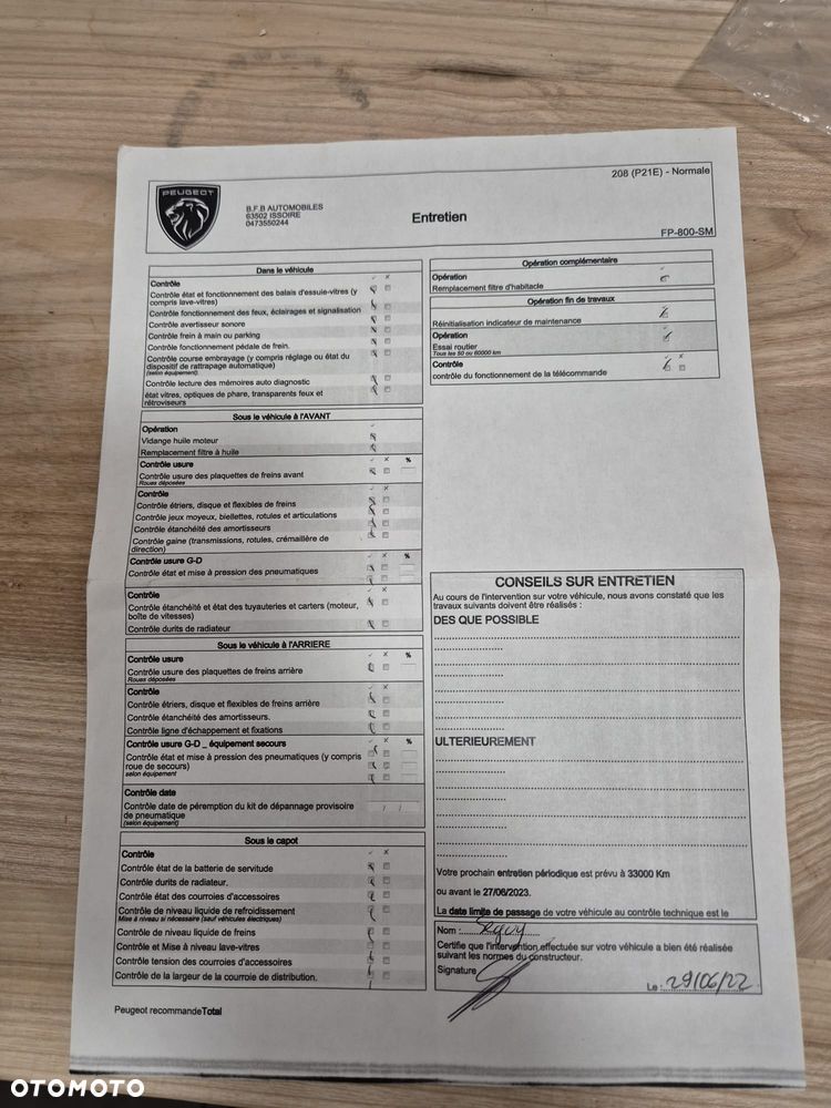 Peugeot 208 PureTech 100 GT - 15