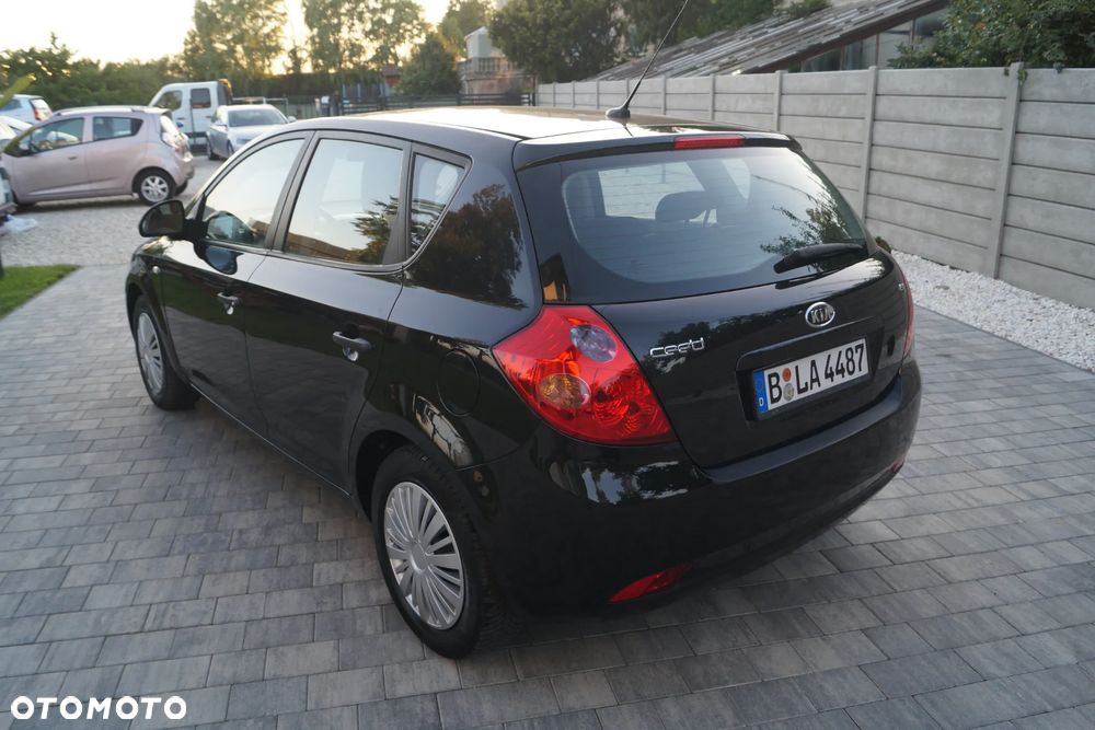 Kia Ceed - 2