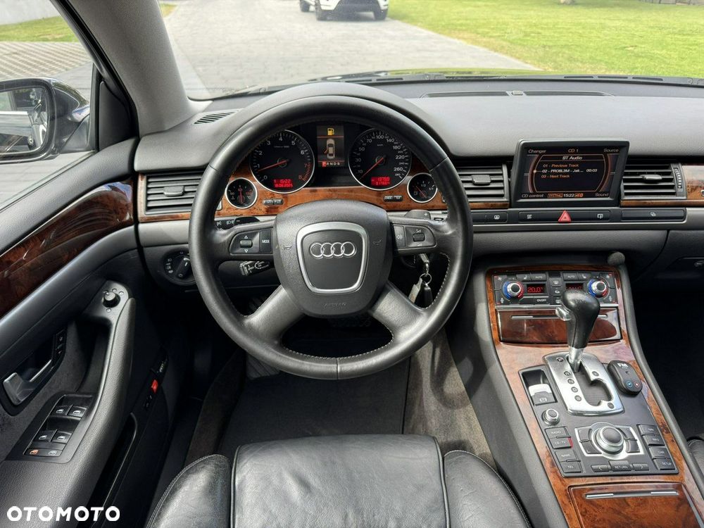 Audi A8 - 23