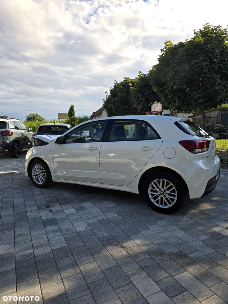 Kia Rio 1.0 T-GDI L - 6
