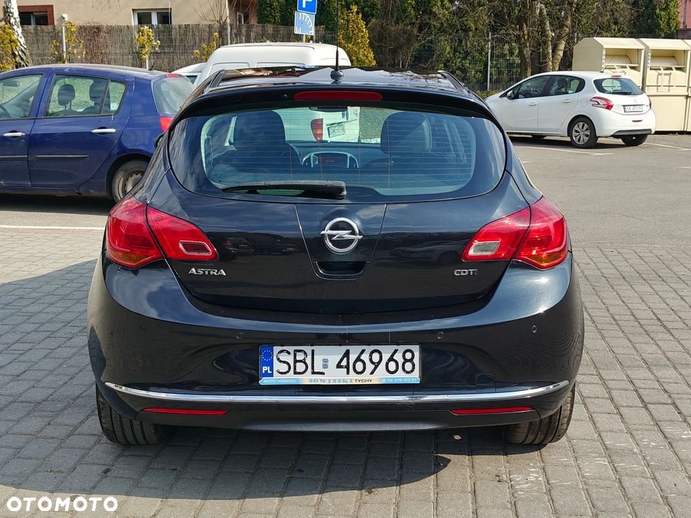 Opel Astra 1.7 CDTI DPF Cosmo - 9