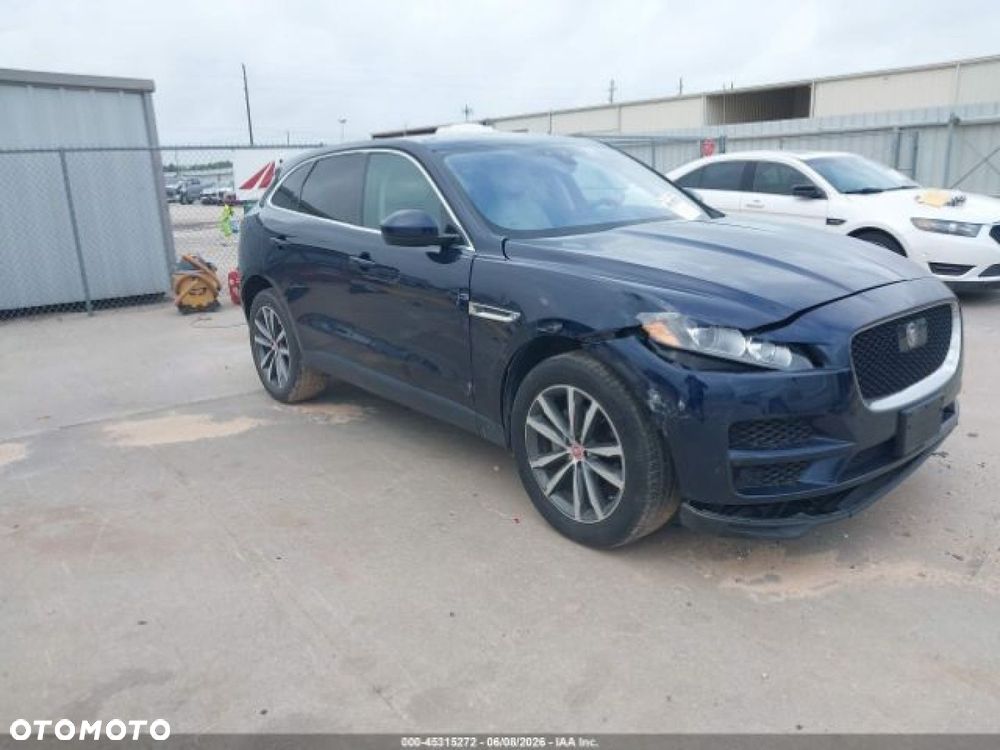 Jaguar F-Pace - 4