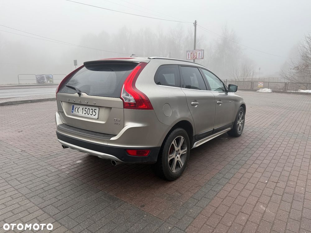 Volvo XC 60 D5 AWD Momentum - 7