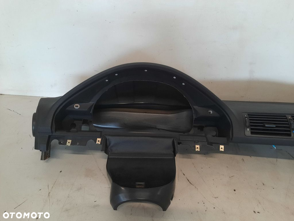 BMW 520i E39 95-00 KONSOLA DESKA ROZDZIELCZA 8159750 - 2