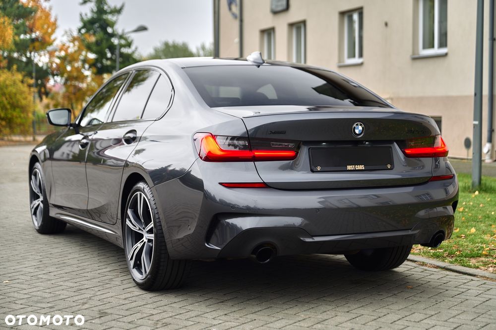 BMW Seria 3 320d xDrive M Sport Shadow - 16