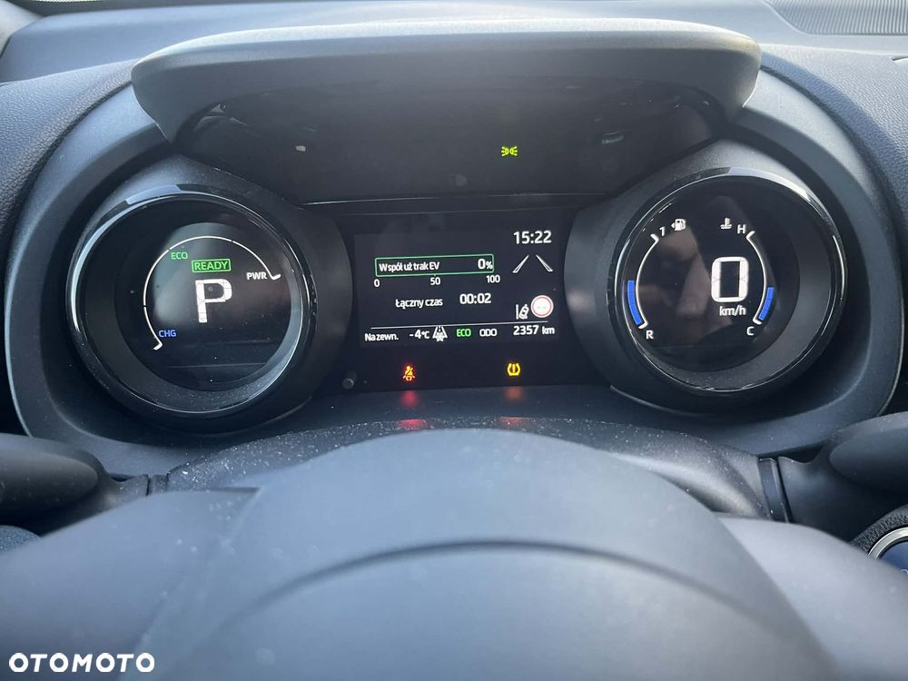 Toyota Yaris Hybrid 1.5 Style - 17