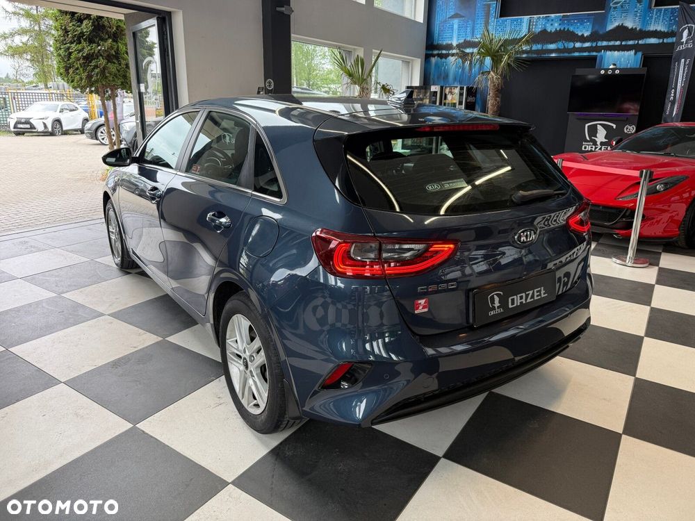 Kia Ceed - 7