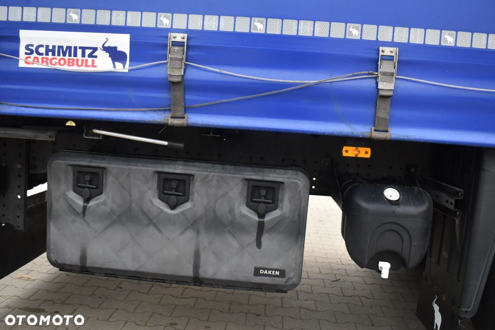 Schmitz Cargobull SCB - 16