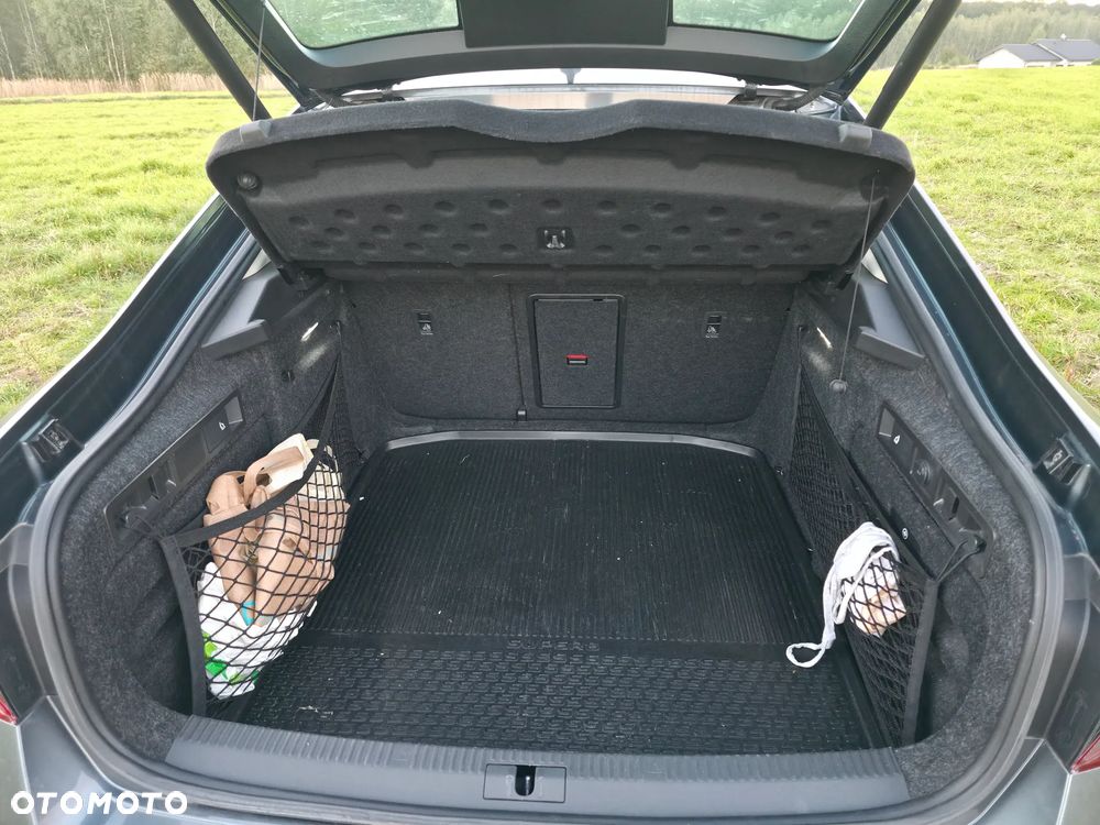 Skoda Superb 2.0 TDI SCR L&K DSG - 9