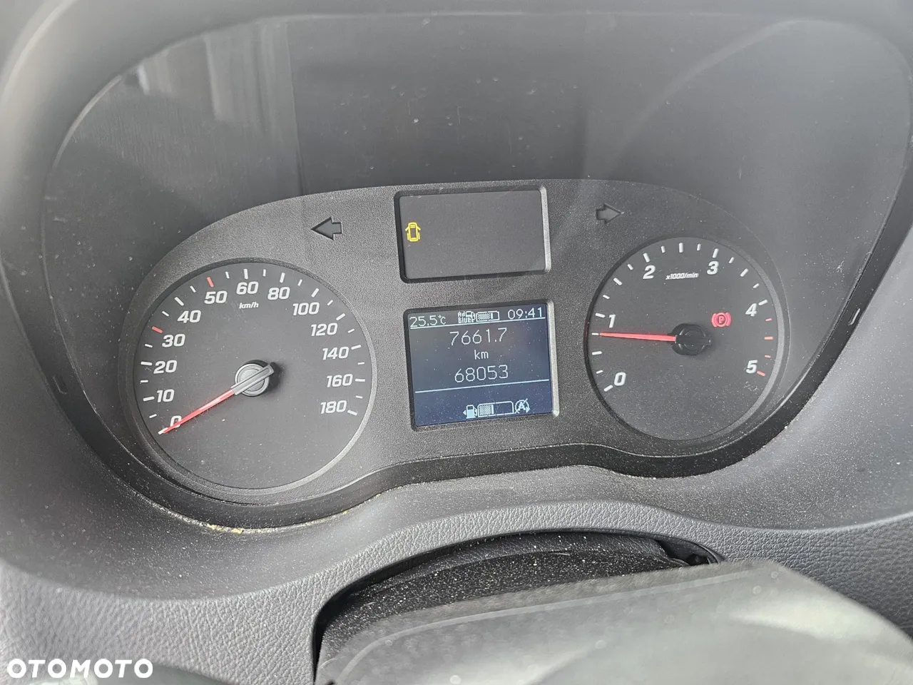 Mercedes-Benz Sprinter - 5
