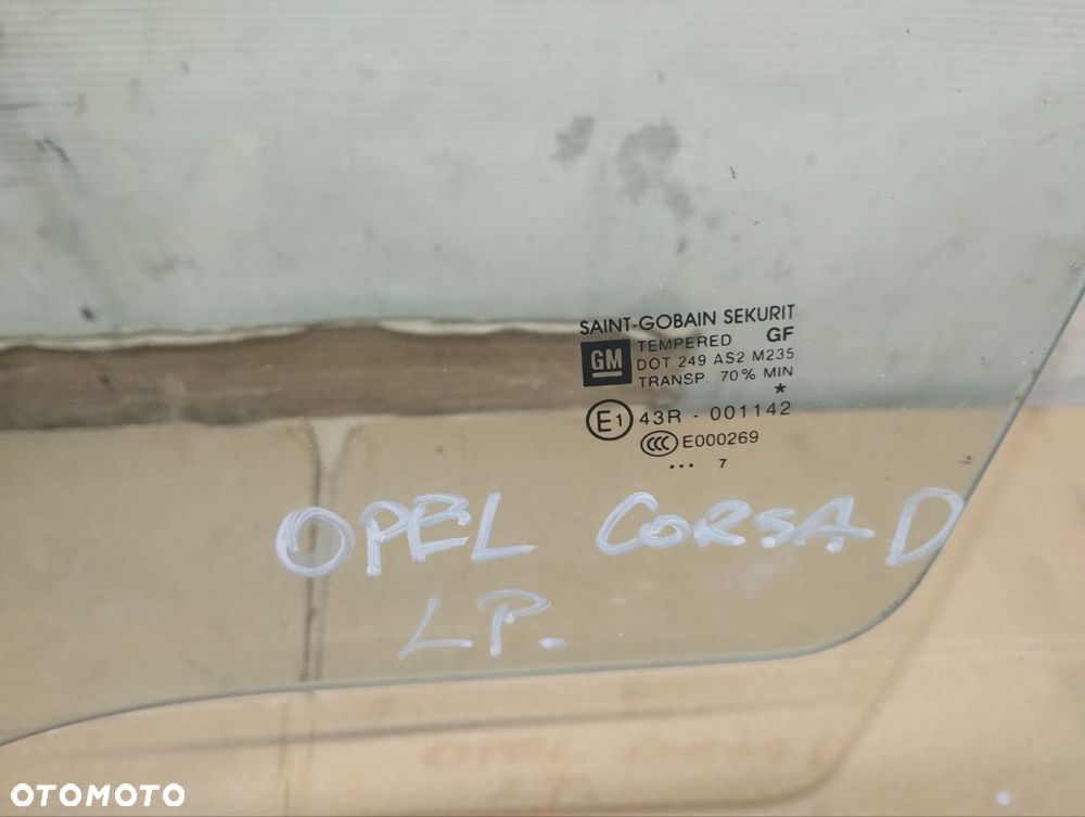 SZYBA BOCZNA LEWA PRZEDNIA DRZWI OPEL CORSA D 1.0 - 3