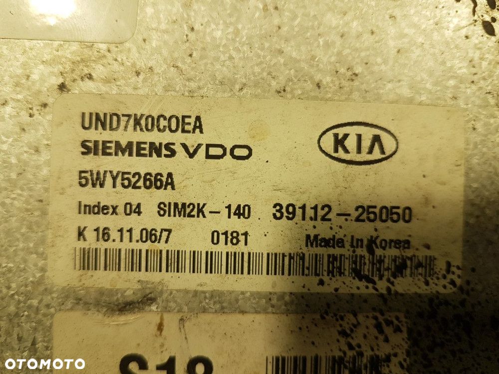 KIA CARENS III STEROWNIK SILNIKA UND7K0COEA G4KA6H304715 - 2