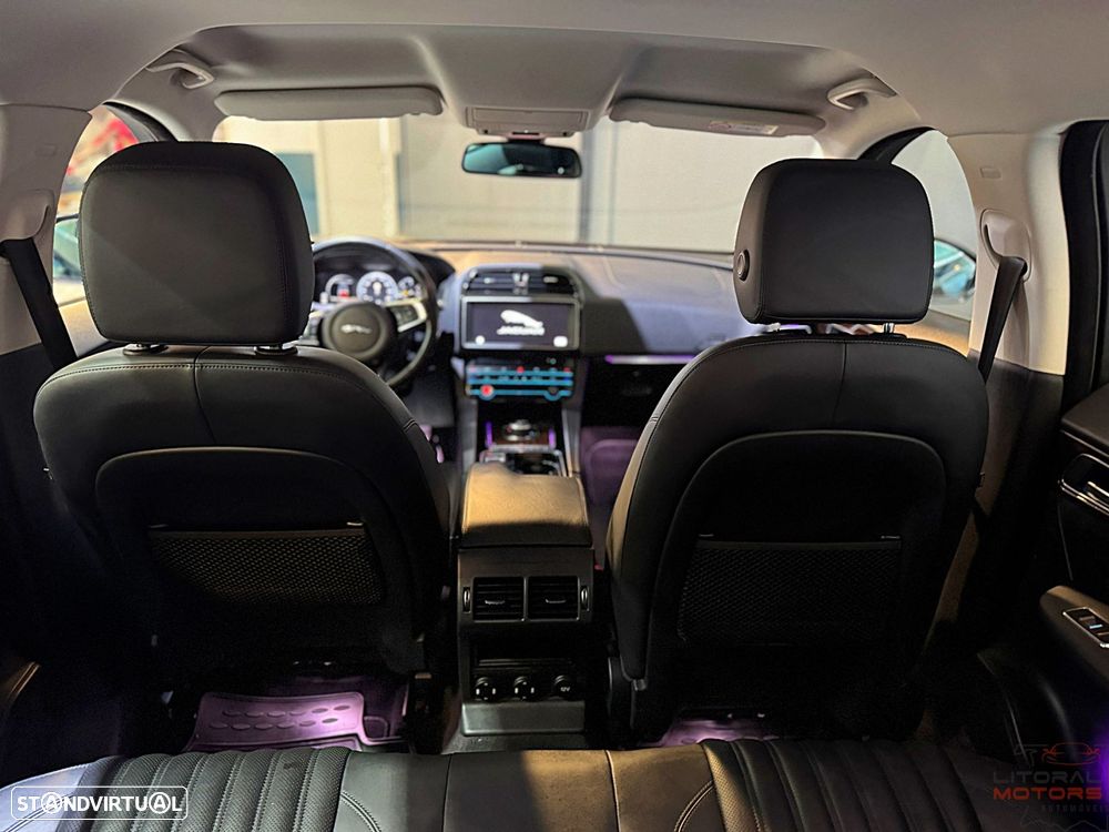 Jaguar F-Pace 25d AWD Aut. Portfolio - 37