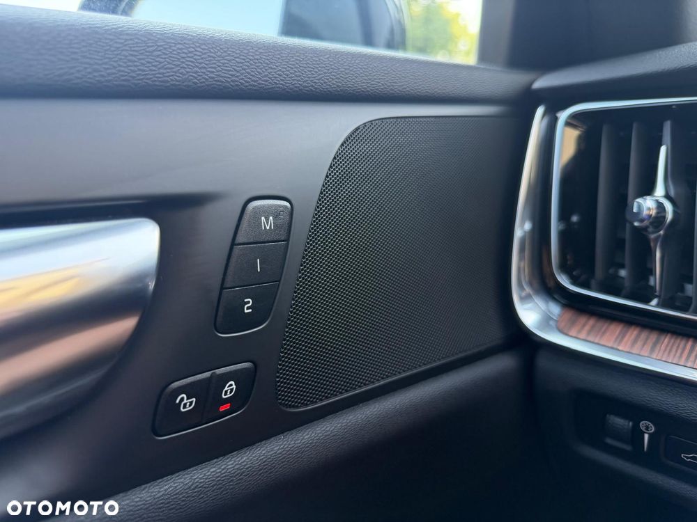 Volvo V60 T6 AWD Recharge Geartronic Inscription - 26