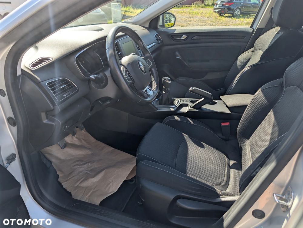 Renault Megane 1.5 dCi Zen - 17
