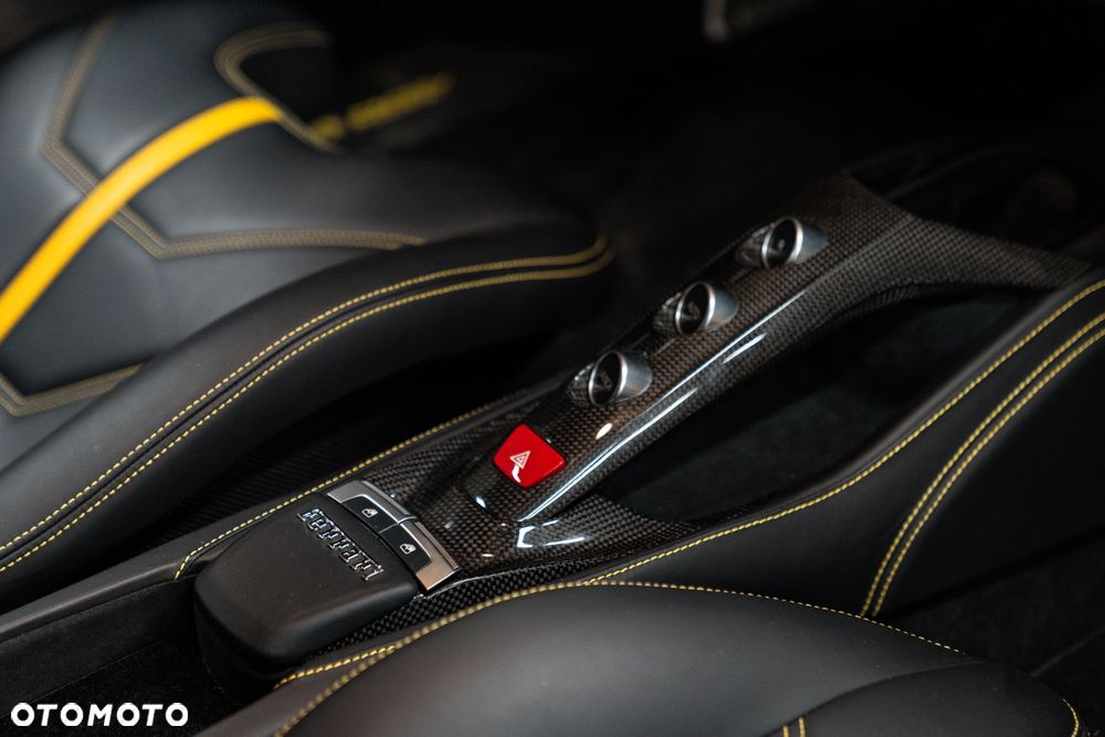 Ferrari 488 - 35