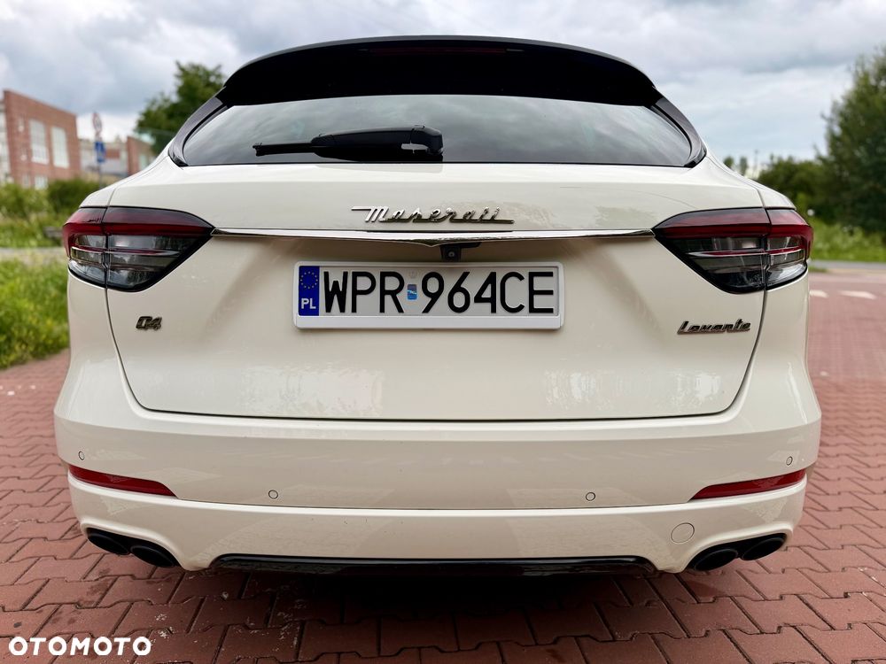 Maserati Levante Q4 - 16
