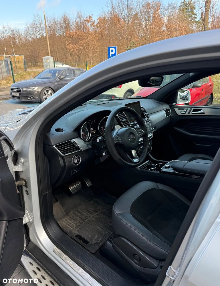 Mercedes-Benz GLE 350 d 4Matic 9G-TRONIC AMG Line - 17