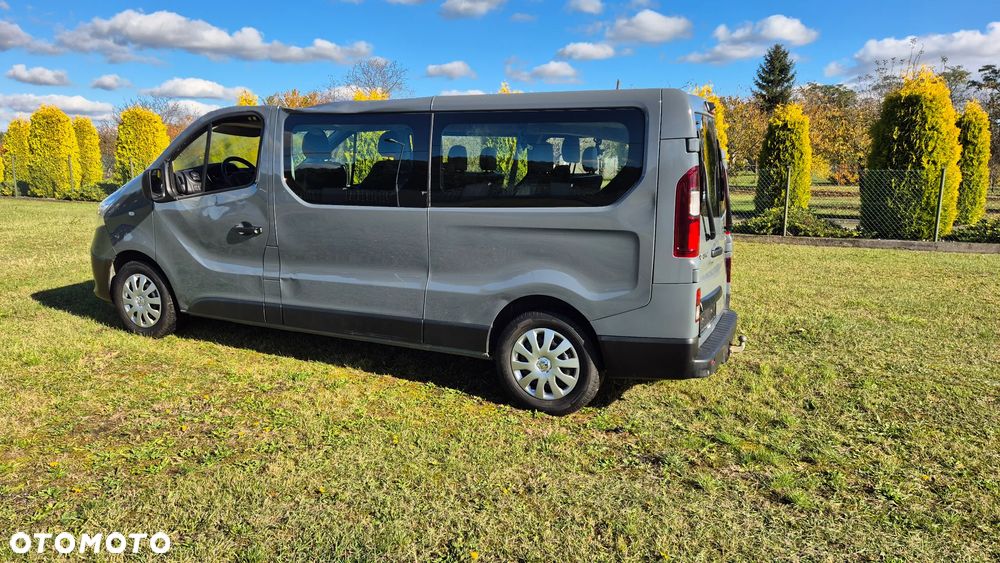 Renault Trafic Grand 2.0 dCi EDC - 9