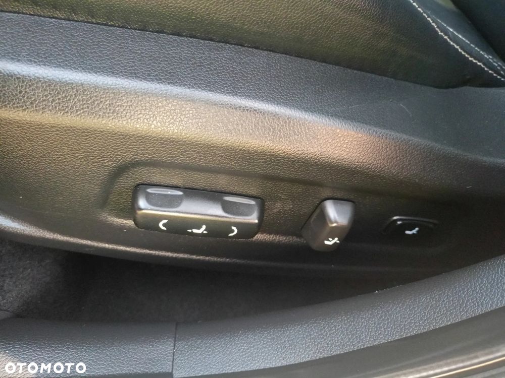 Kia Ceed 1.6 CRDi 128 ISG Platinum Edition - 22