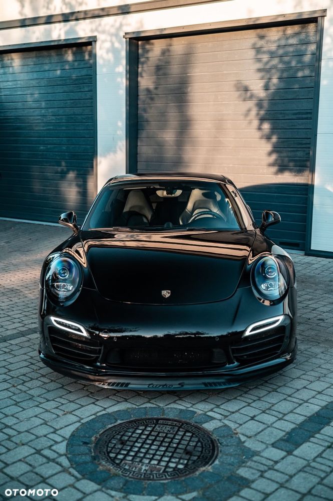 Porsche 911 Turbo - 15