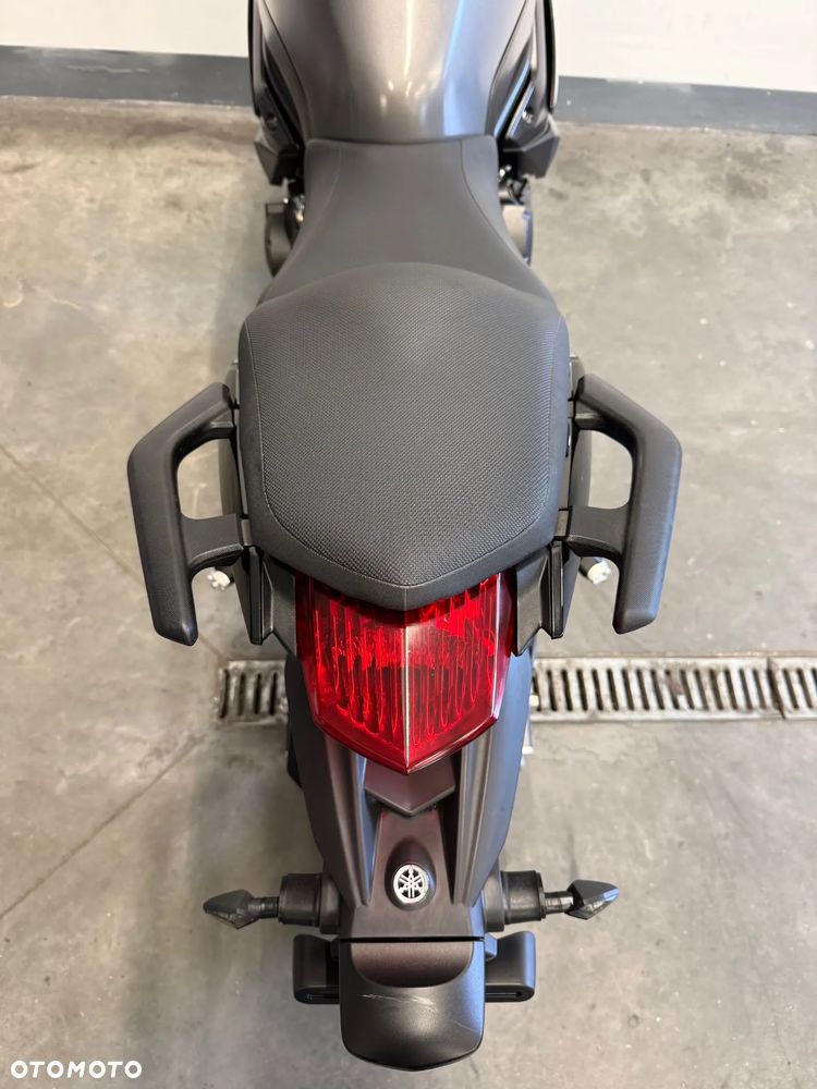 Yamaha XJ - 39