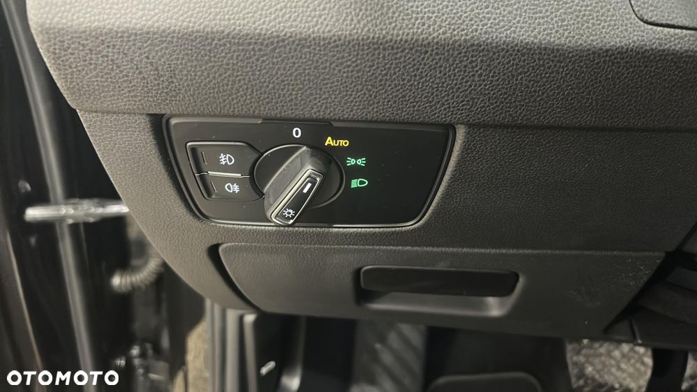 Volkswagen Passat - 27