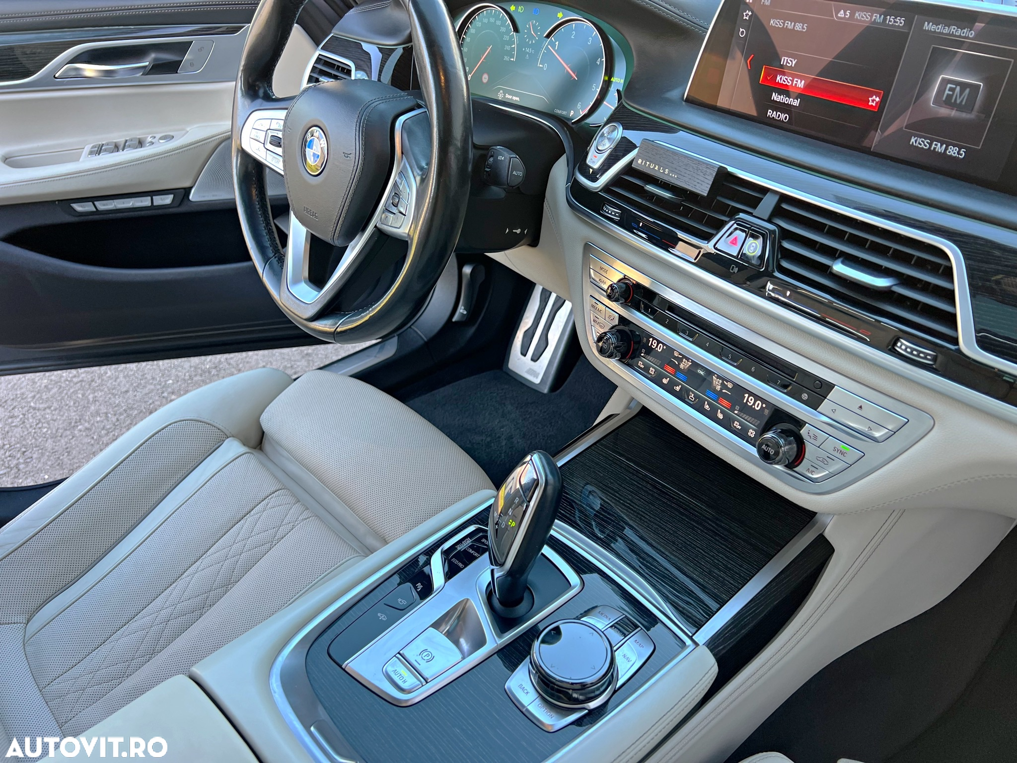 BMW Seria 7 740d xDrive - 19