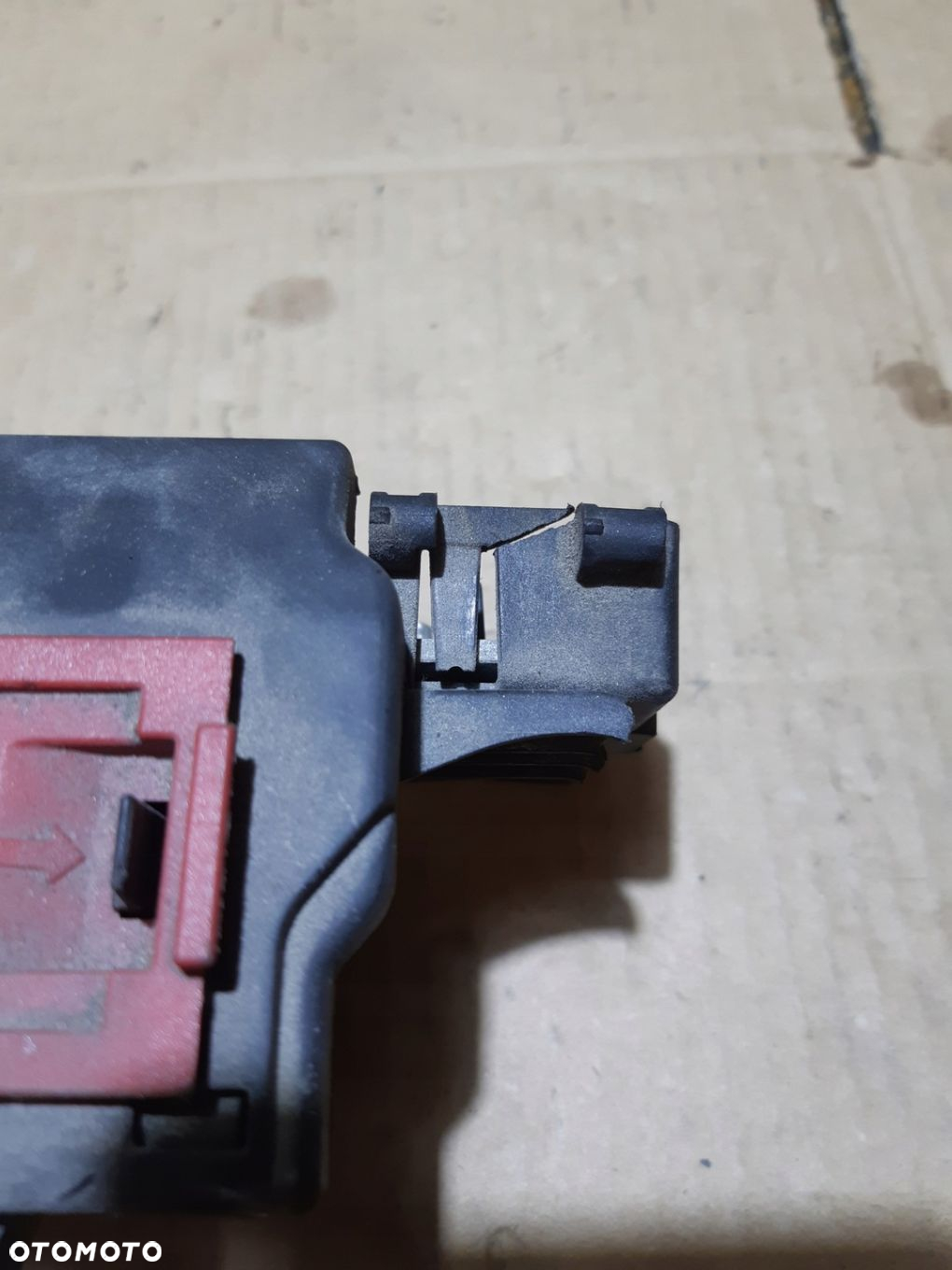 AUDI A4 B9 ROZDZIELACZ PRĄDU 8W0941823 - 3