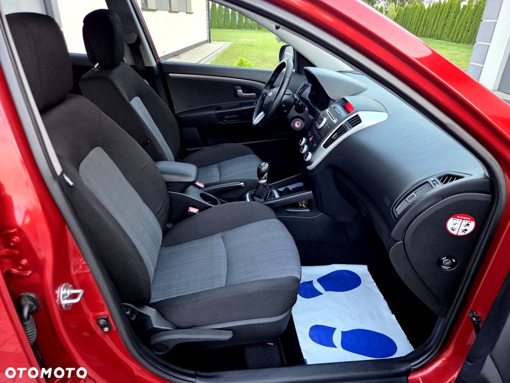 Kia Ceed - 17
