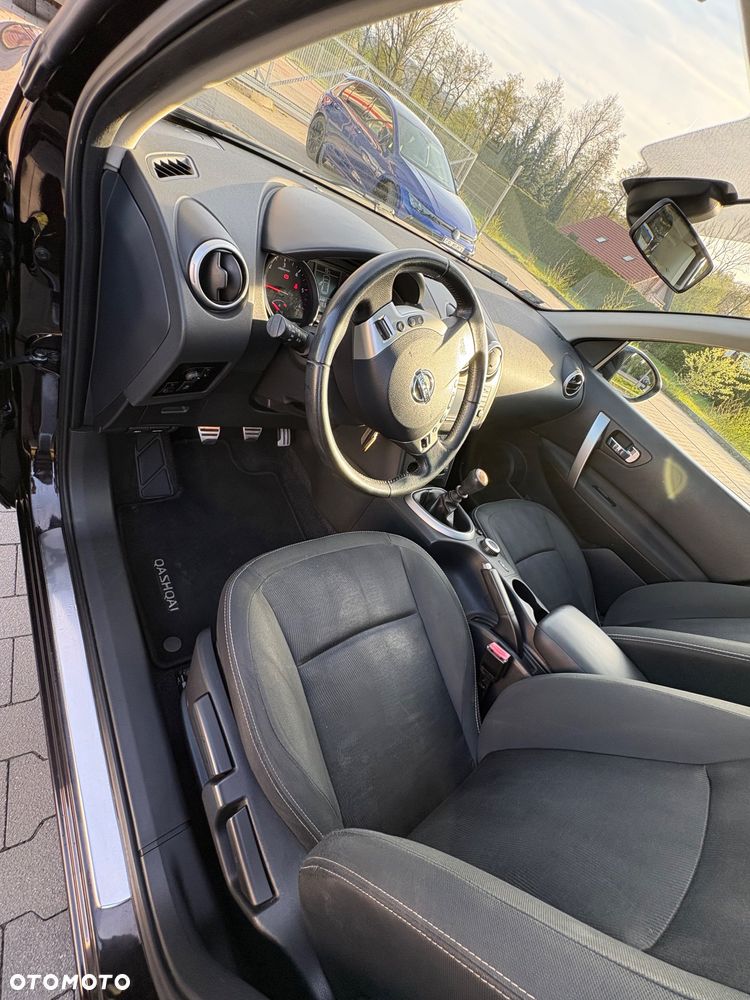 Nissan Qashqai ver-2-0-dci-4x4-tekna - 13