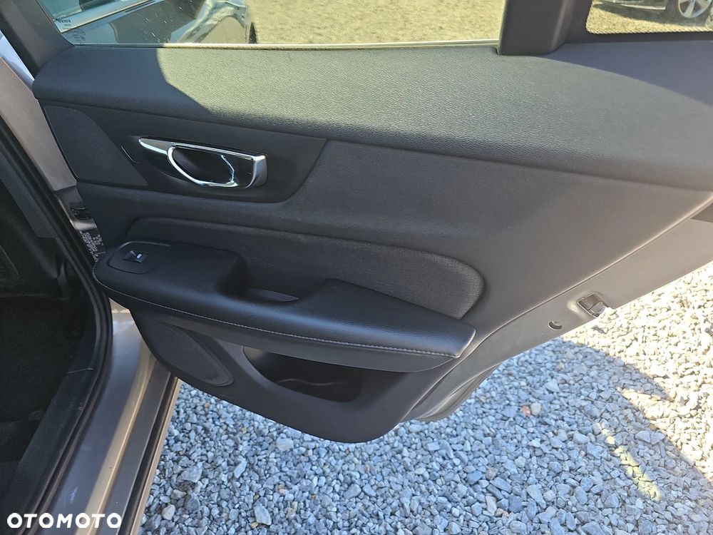 Volvo V60 D4 Momentum - 23