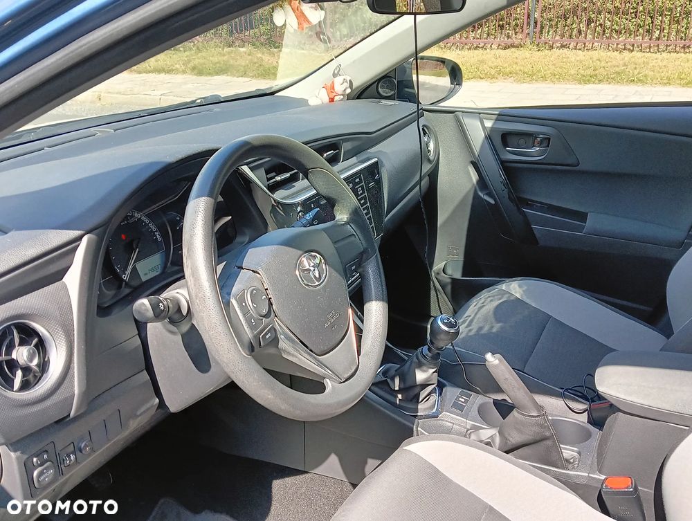 Toyota Auris 1.33 VVT-i Active - 5