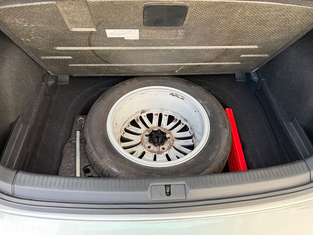 Volkswagen Golf 2.0 BlueTDI DSG Cup - 23