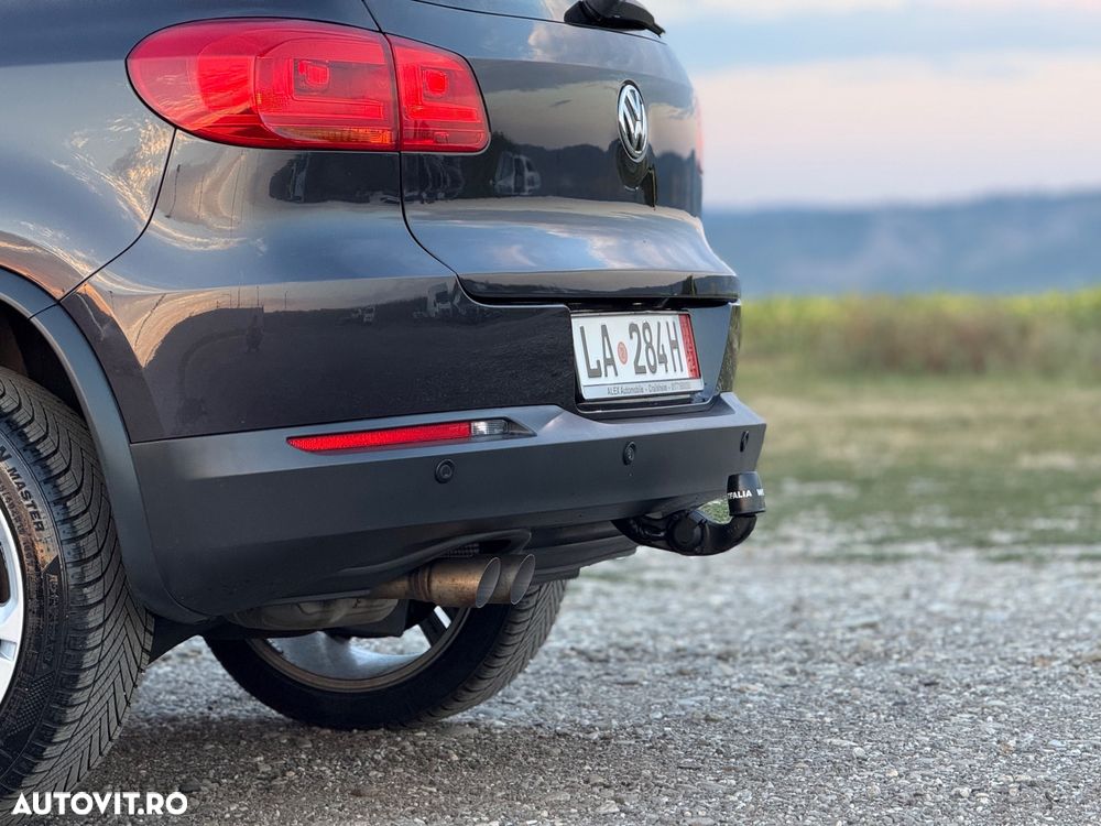 Volkswagen Tiguan 2.0 TDI SCR BlueMotion Technology Lounge Sport & Style - 24