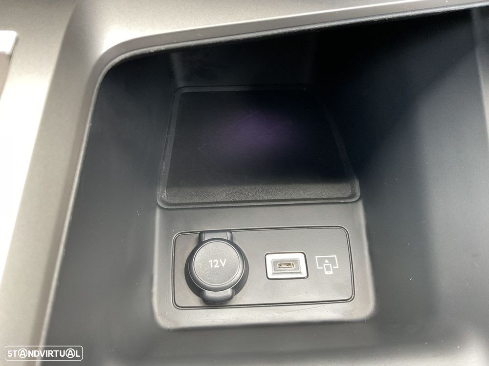 Peugeot 408 1.2 PureTech Allure EAT8 - 31