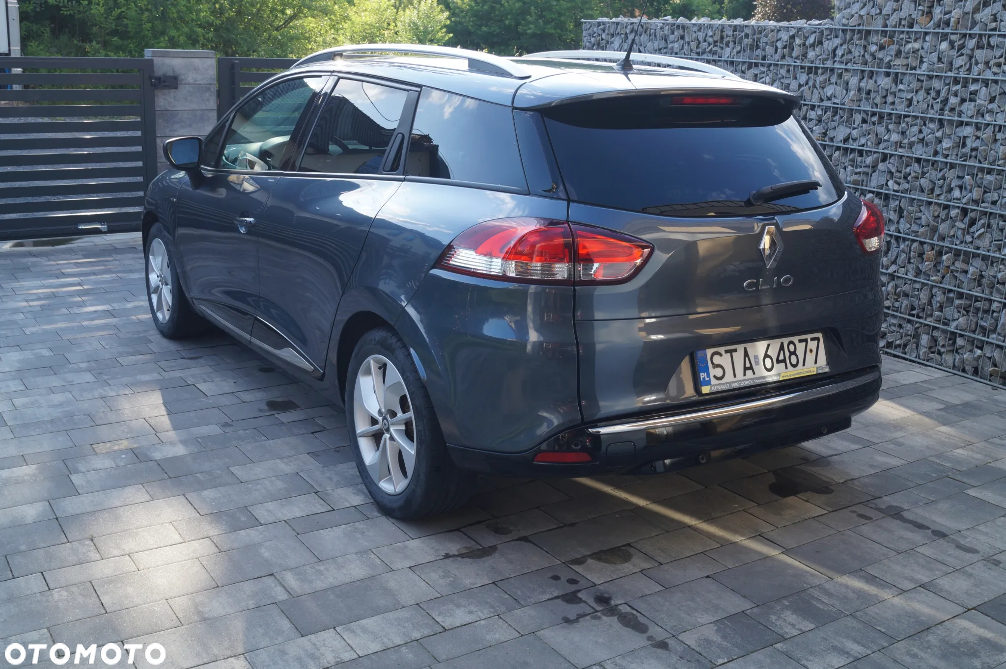Renault Clio 1.2 16V Limited Plus - 9