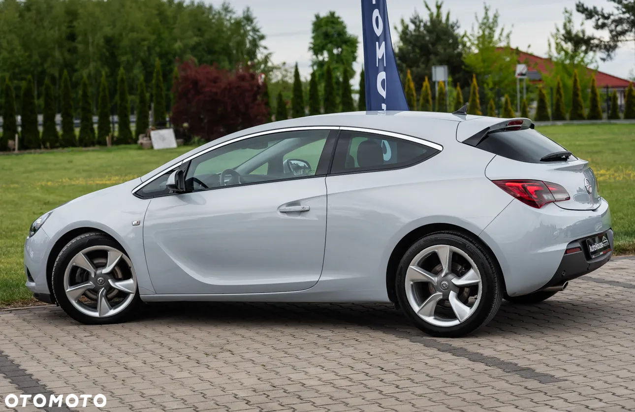 Opel Astra GTC 1.4 Turbo - 12