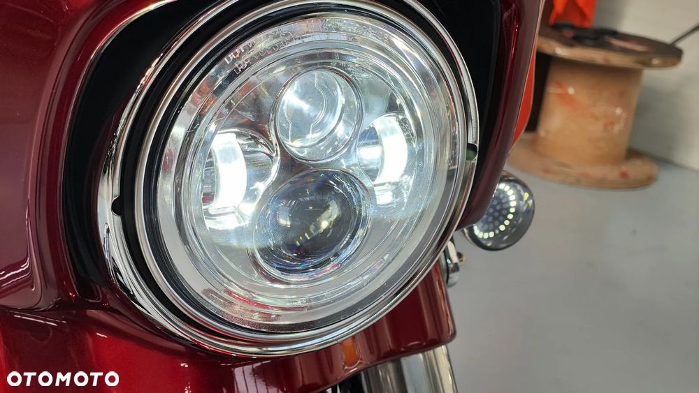 Harley-Davidson Touring Street Glide - 22