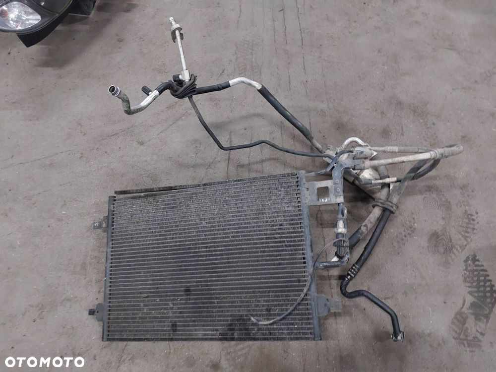 CHŁODNICA KLIMATYZACJI + PRZEWODY VOLKSWAGEN PASSAT B5 1.9 TDI 3B0260401 - 1