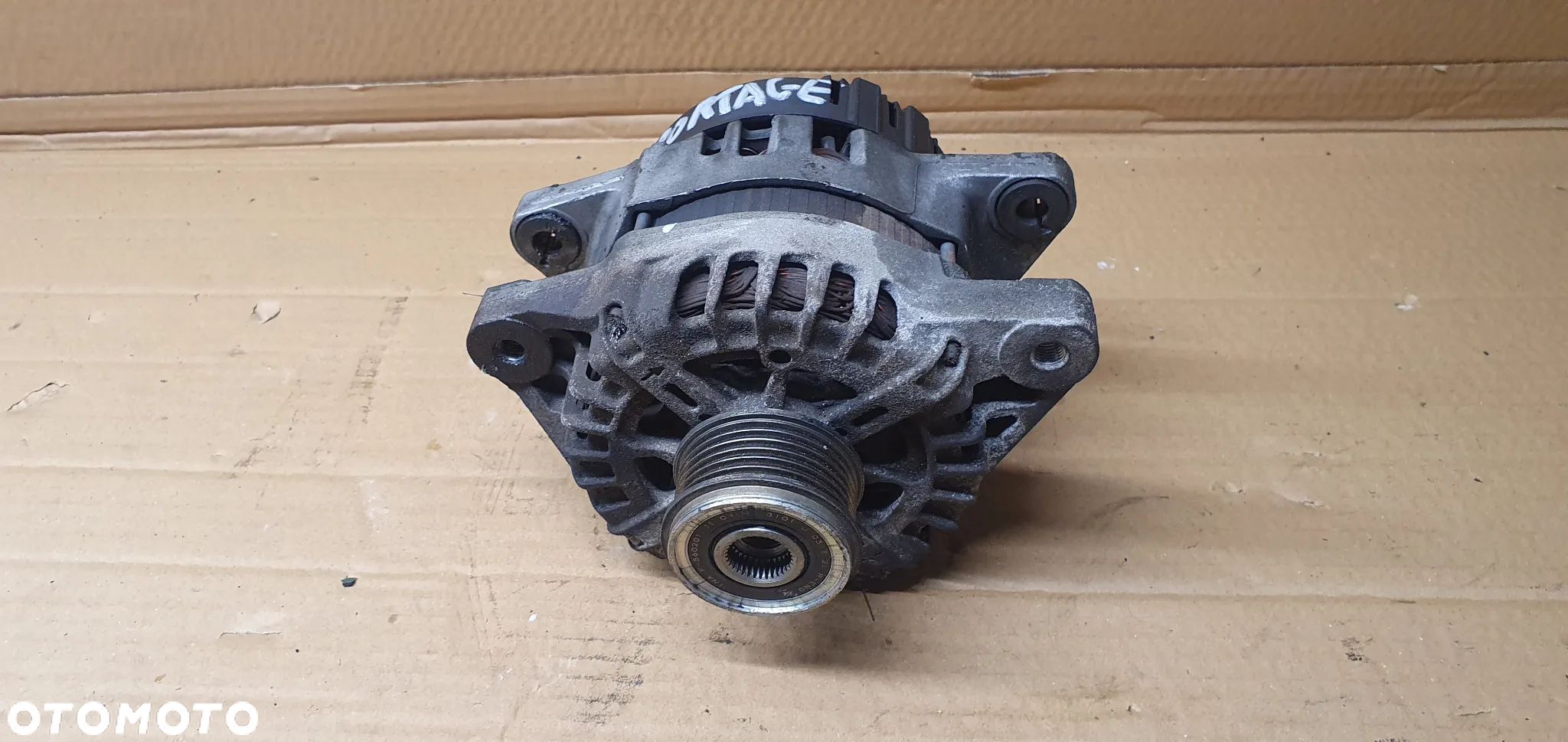 Alternator prądnica Kia Sportage III 2.0 CRDI 37300-2F100 - 1
