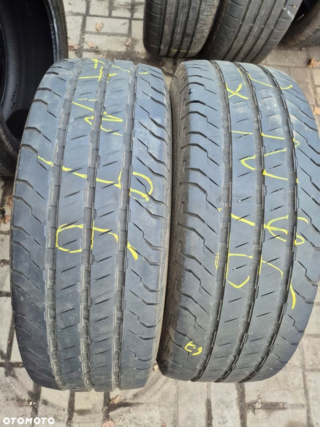 CONTINENTAL CONTIVANCONTACT 100 215/65R16C 109/107T 22R 2X - 1