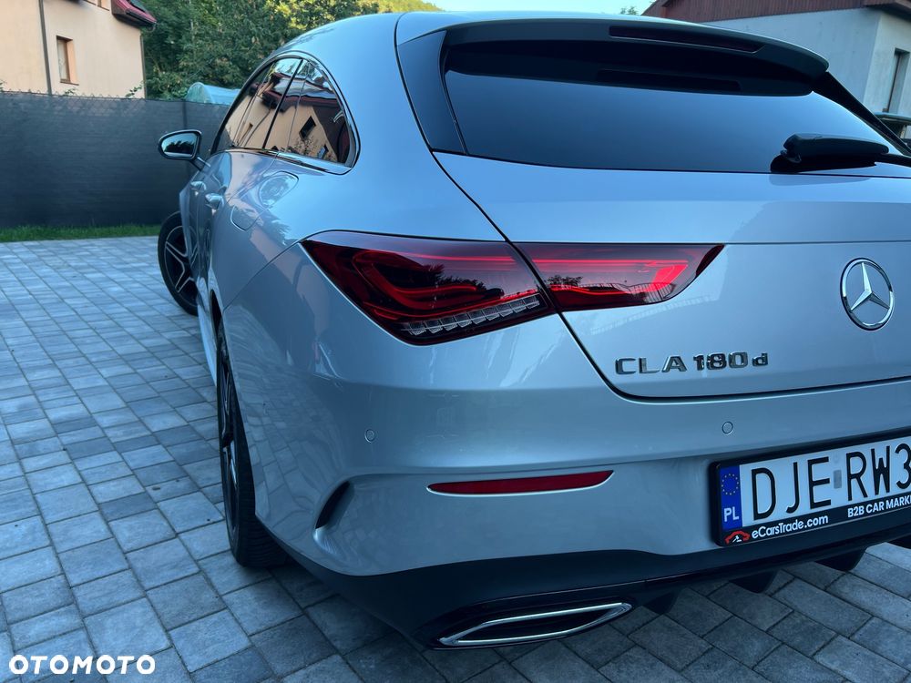 Mercedes-Benz CLA 180 d AMG Line 8G-DCT - 11