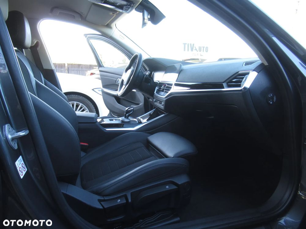BMW Seria 3 320d MHEV Sport Line - 9
