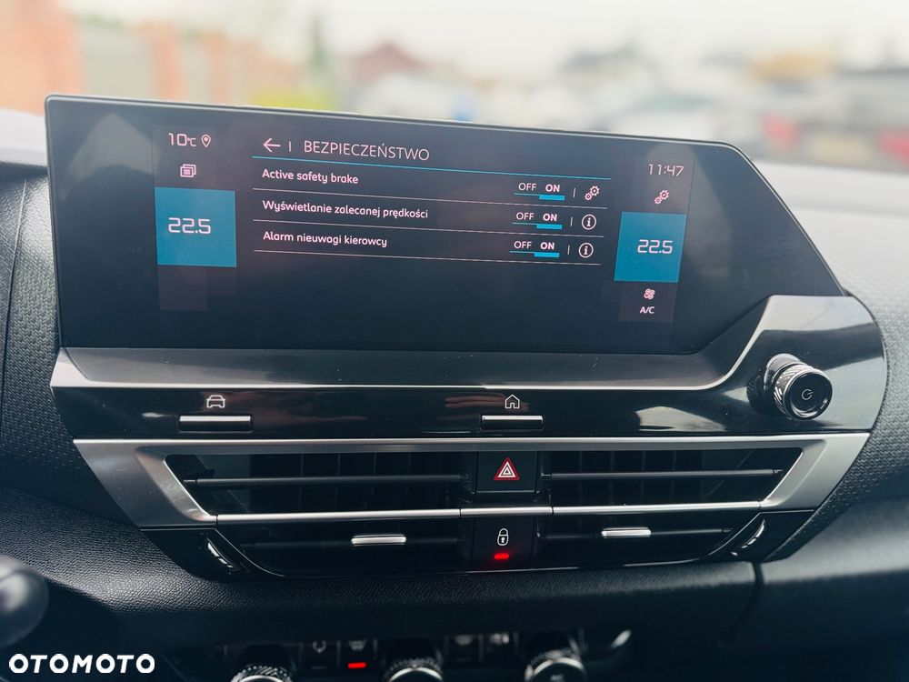 Citroën C4 BlueHDi 130 Stop&Start EAT8 SHINE - 14