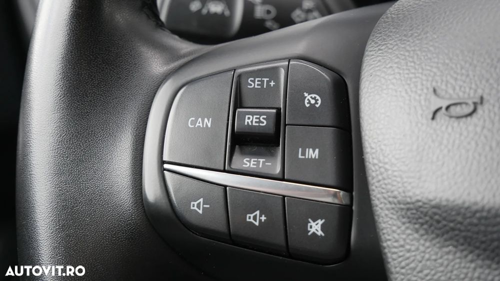 Ford Focus 1.5 EcoBlue Start-Stopp-System Aut. ACTIVE DESIGN - 25