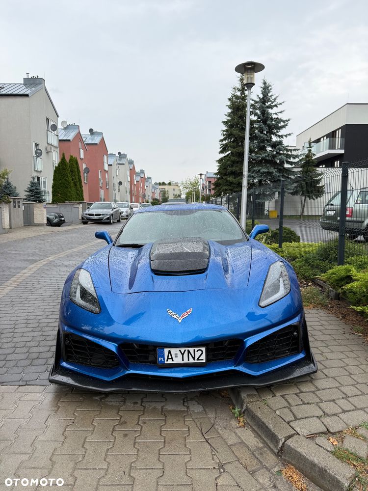 Chevrolet Corvette - 2