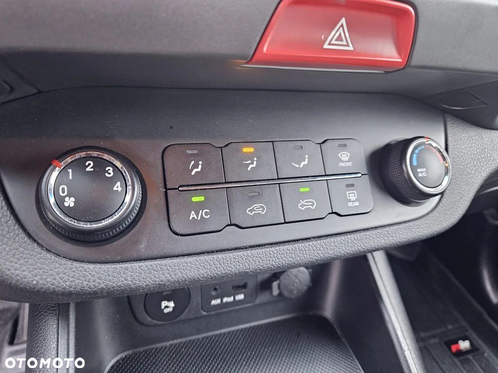 Kia Sportage 2.0 CVVT 2WD Automatik Vision - 14