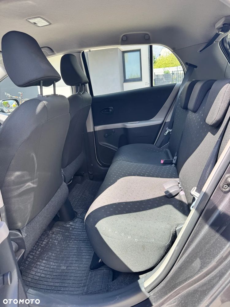 Toyota Yaris 1.3 Luna A/C - 11
