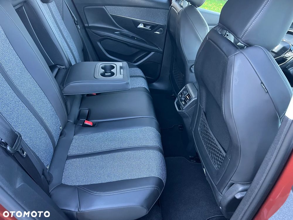 Peugeot 3008 THP 165 EAT6 Stop & Start Allure - 32